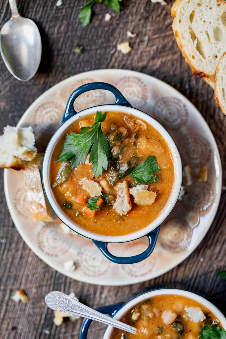 Easy Tuscan White Bean Soup (Vegan, Gluten-Free)